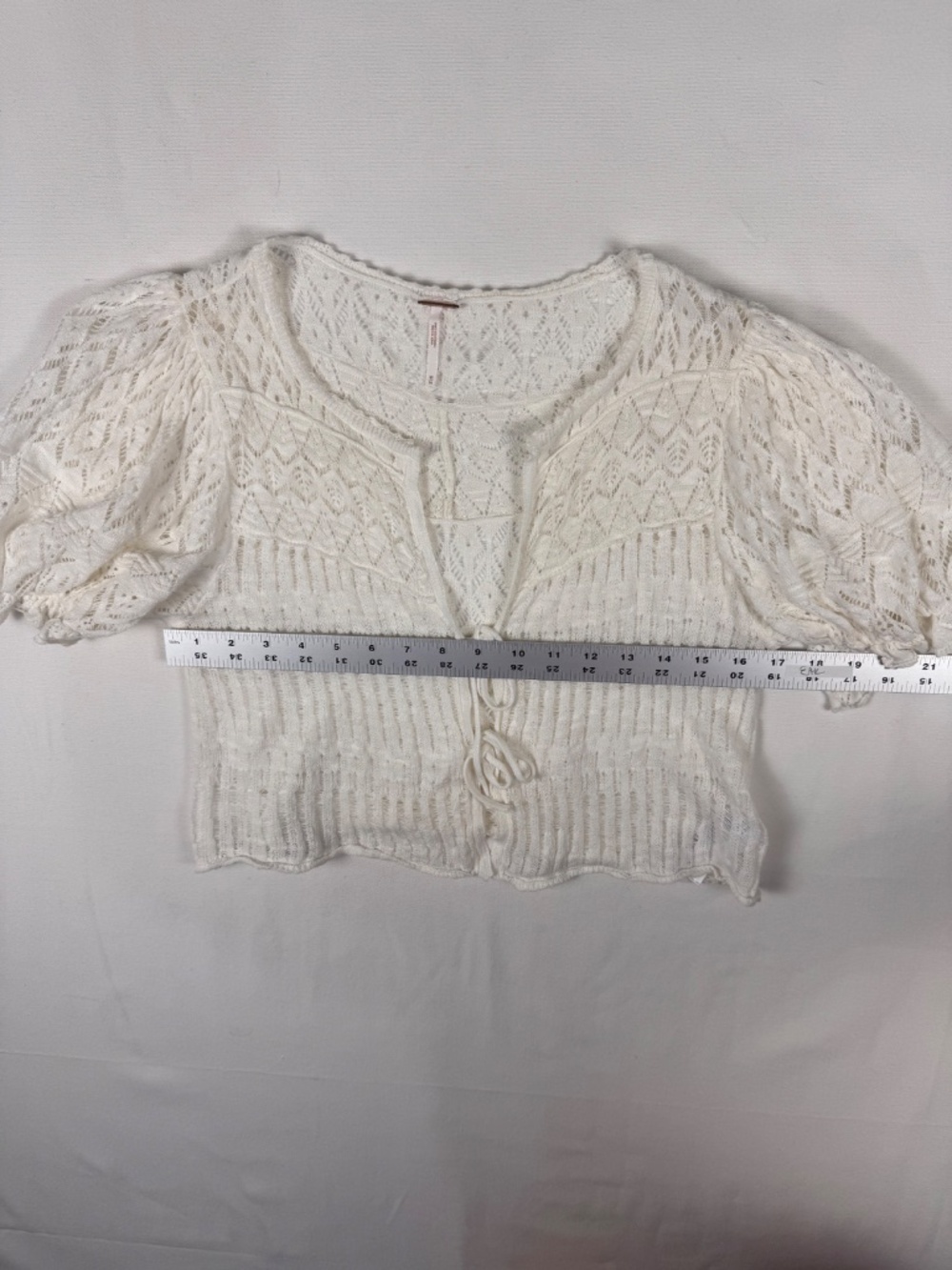 Free People Cream Lace Tie-Front Cardigan Puff Sleeve Boho Cottagecore Top M - Picture 4 of 10